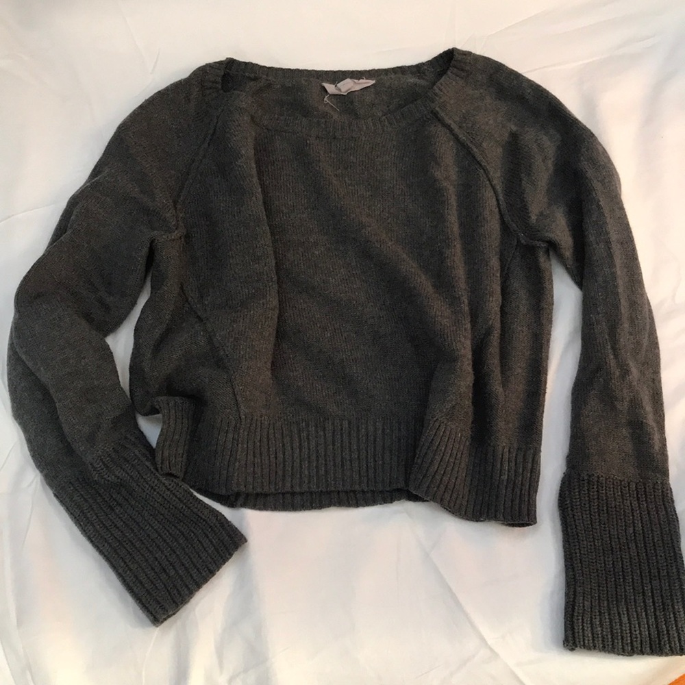 Grey Athleta sweater